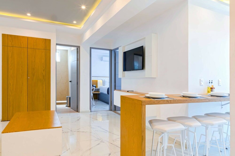 Фото Luxury Apartments Pool & Jacuzzi