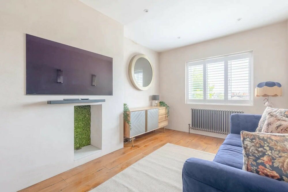 Фото Quirky 2bd Flat in De Beauvoir