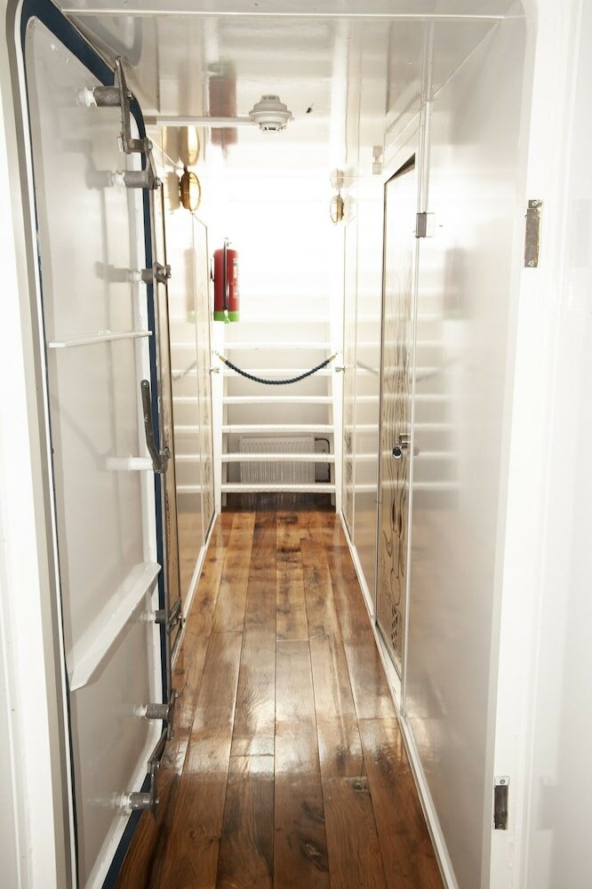 Фото The Cabin at Mps Noorderzon