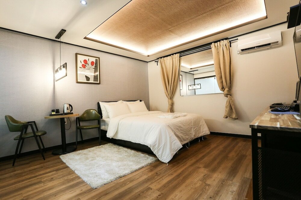 Фото Yeongdeungpo New Silla