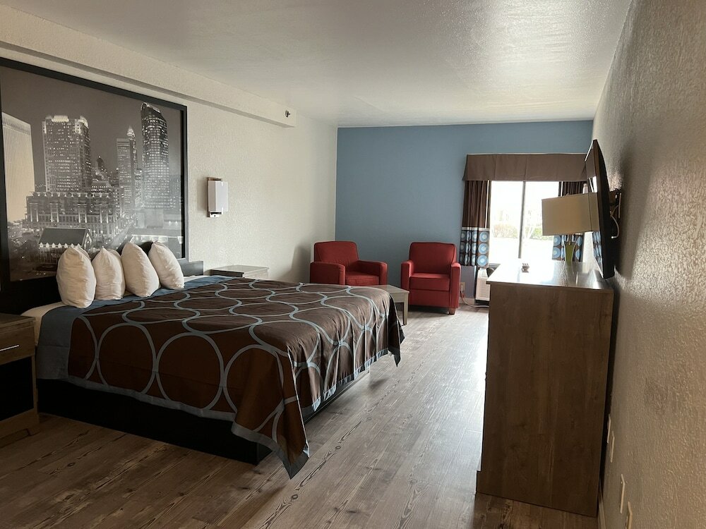 Фото Super 8 by Wyndham Clemmons/Winston-Salem Area I-40