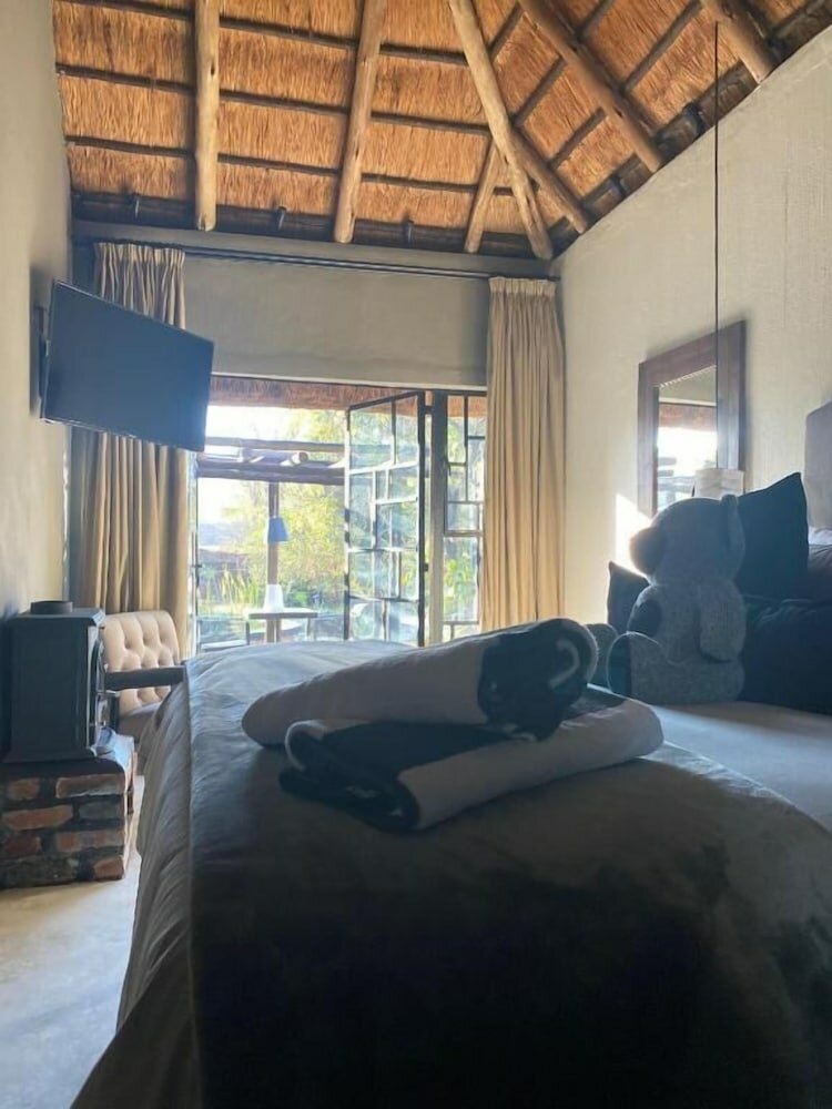 Фото Four20 Bespoke Hotel