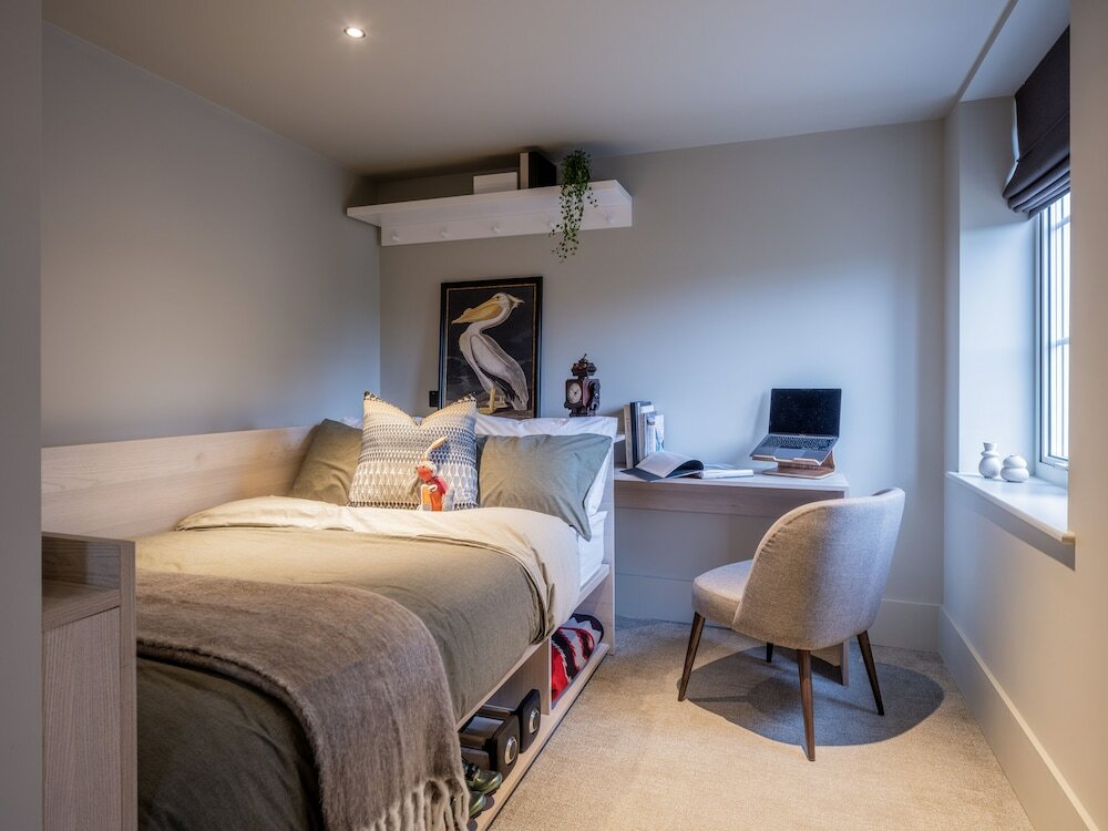 Фото Stylish Studios Southfields Station