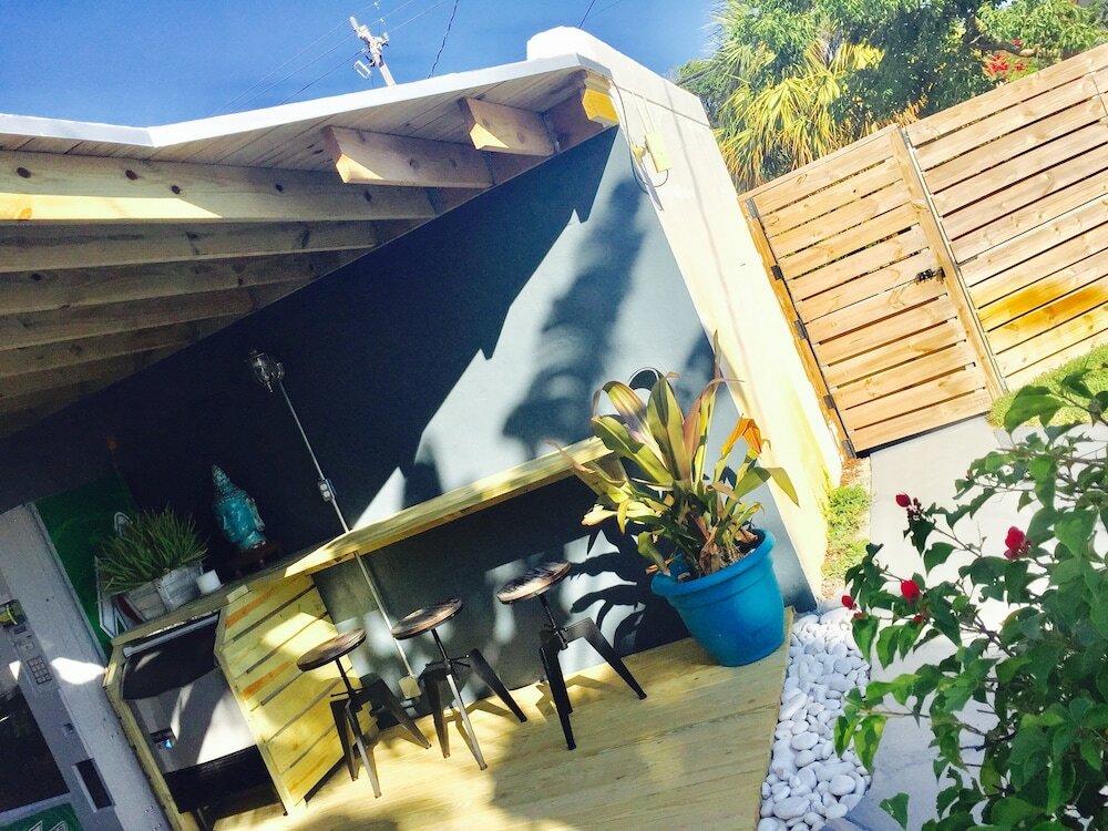 Фото Oasis Hotel