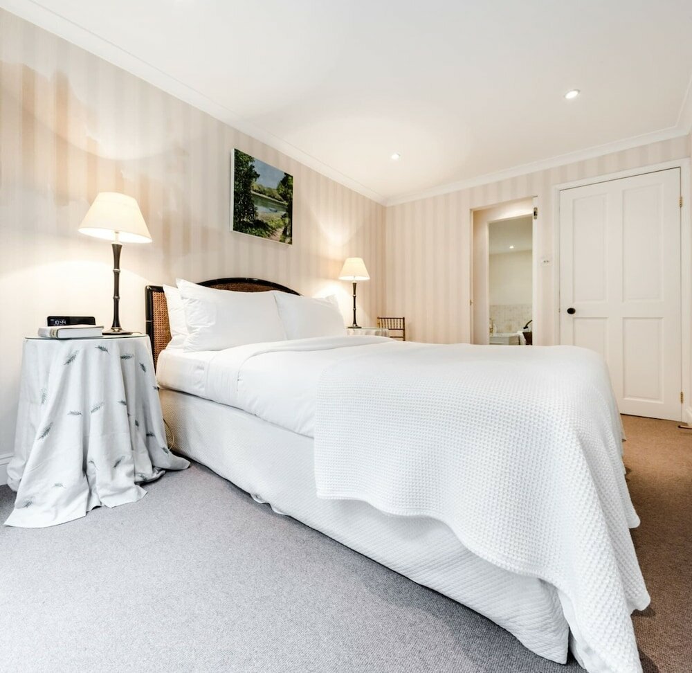 Фото 2 Bed 2 Bath Garden Flat in Victoria Pimlico