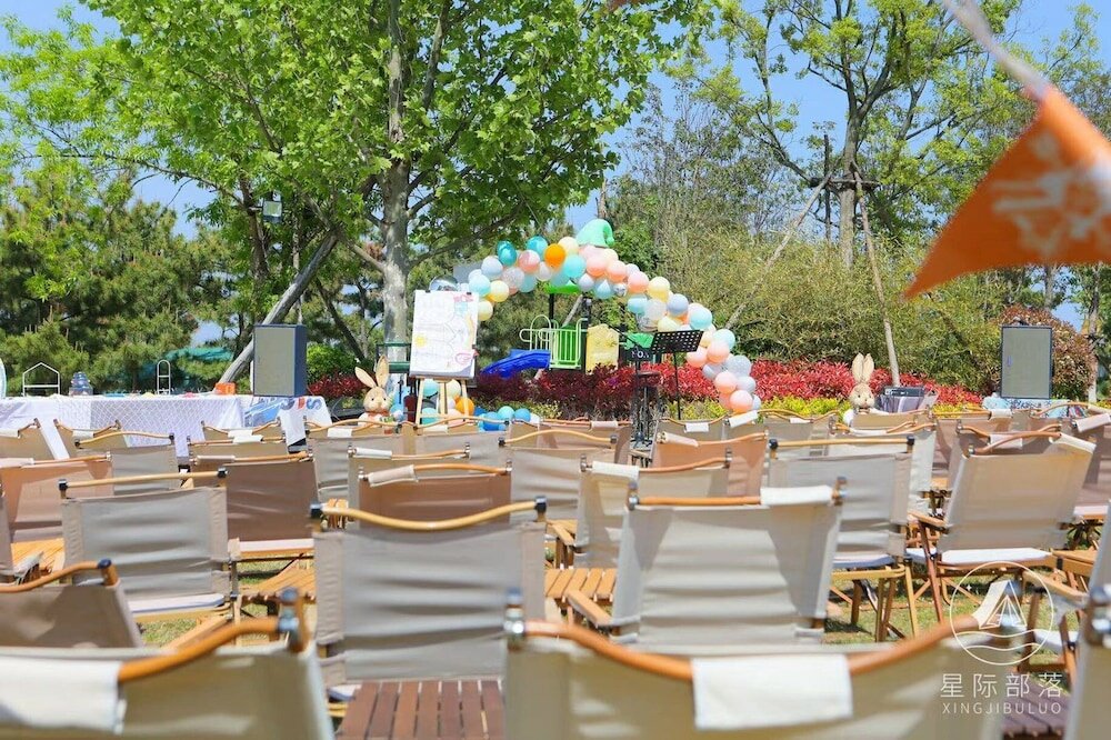 Фото Crowne Plaza Qingdao Oriental Movie Metropolis, an Ihg Hotel