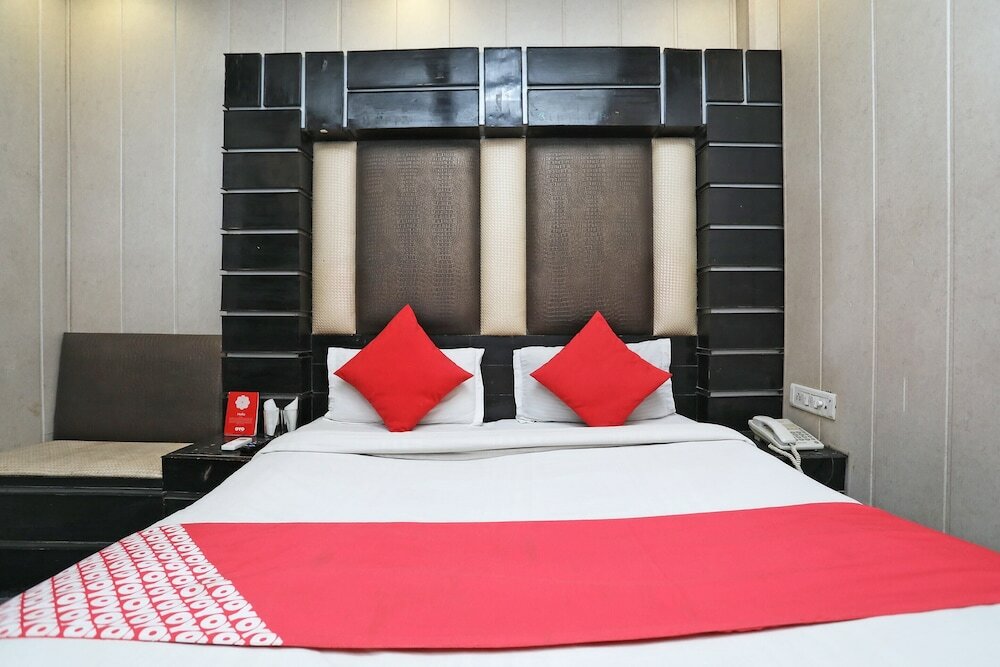 Фото Oyo 6801 Hotel Shri Sai International