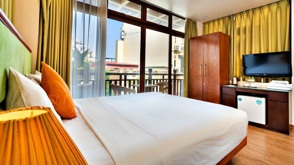 Фото Hanz LakeView Hotel Hanoi