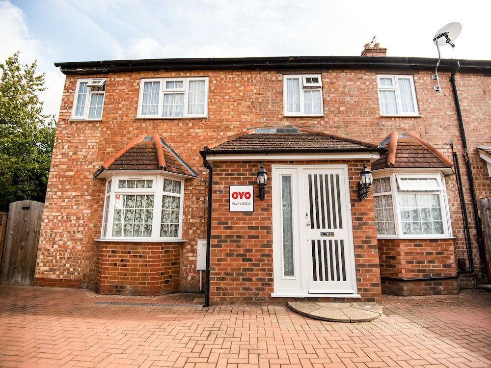 Фото Oyo Vale Lodge