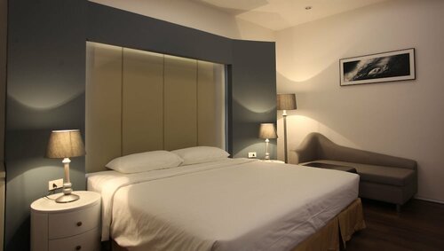 Гостиница Hanz Friday Royal Hotel