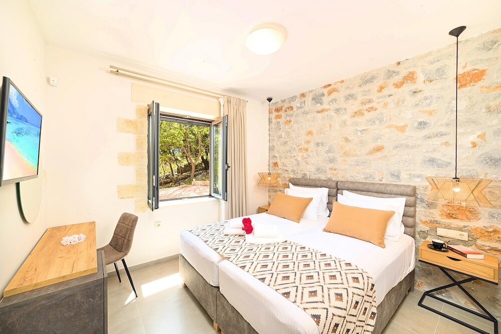 Фото Villa Vardis Heated Pool