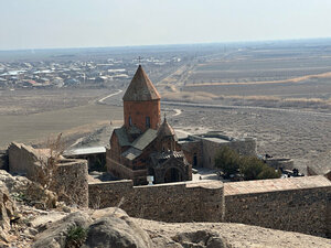 Khorvirap (Ararat Region) ، قمة الجبل