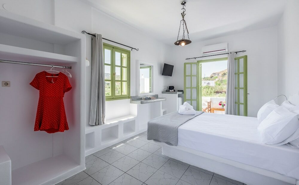 Фото Pente Elies Milos