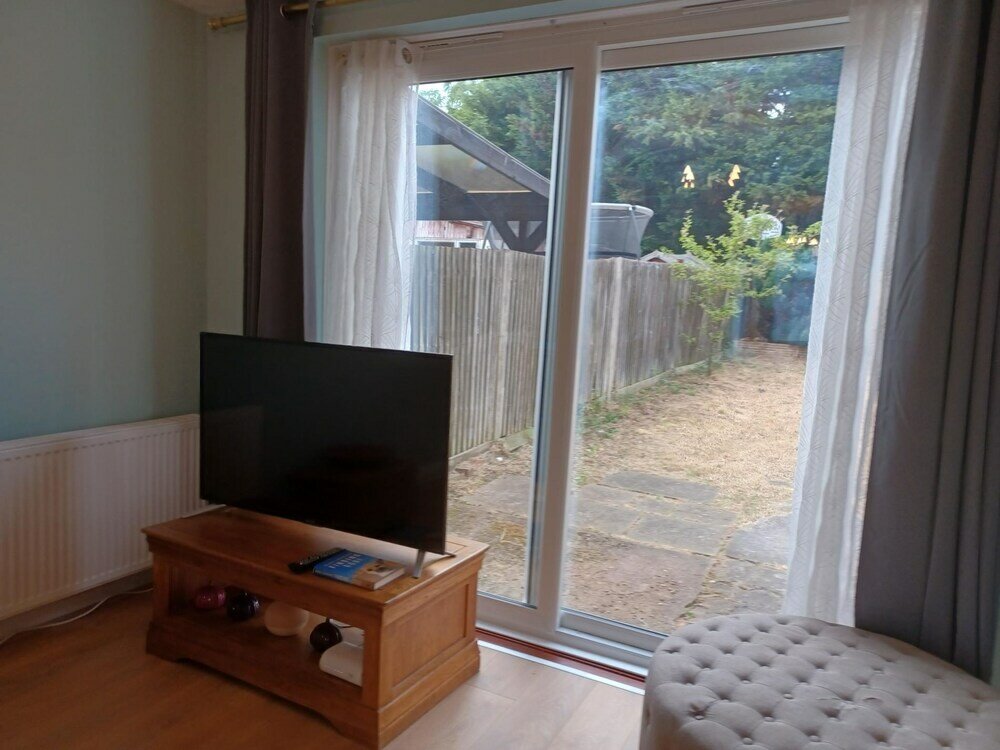 Фото Crawley Green House - Huku Kwetu