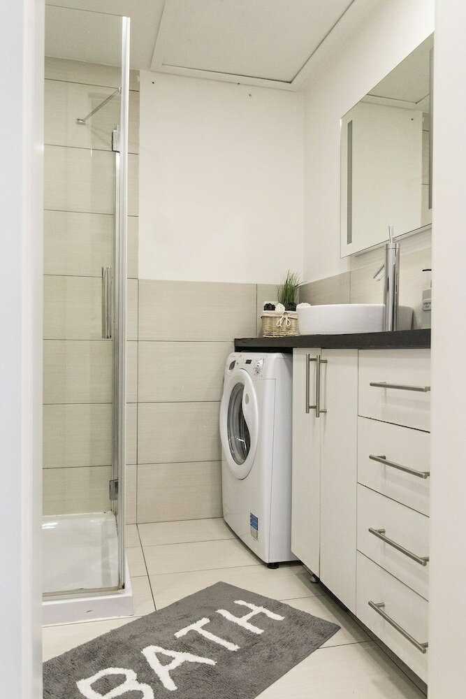 Фото Real Apartments Semmelweis II