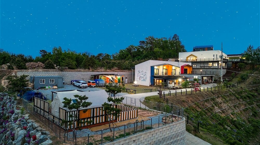 Фото Ganghwado Labyrinthos Companimal Pension