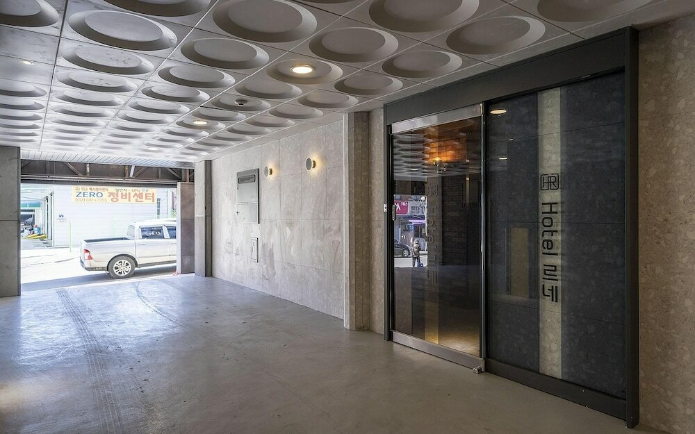 Фото Bucheon Renee