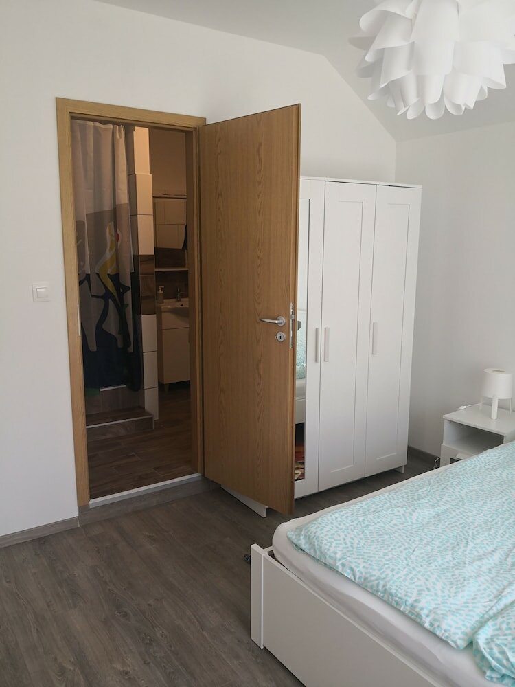 Фото Green Garden Plus Apartman