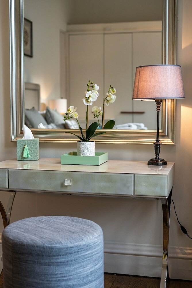 Фото Grosvenor Gardens by Capital