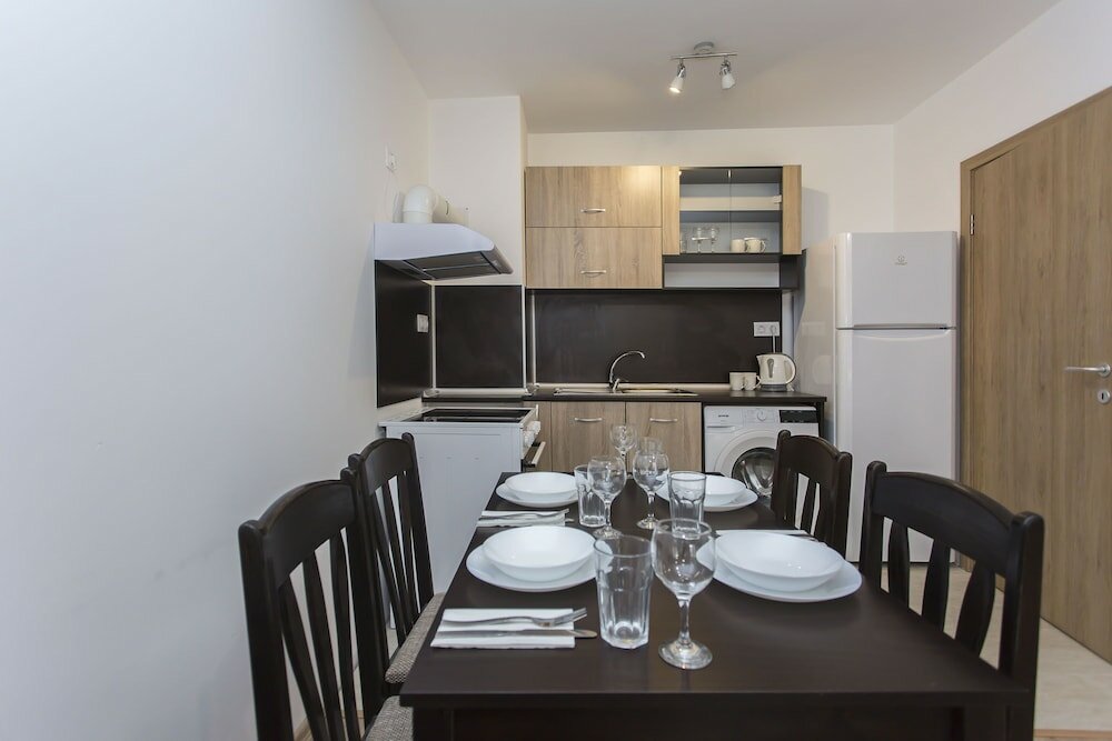 Фото Bright 1bdr Apartment Near Center - Free Parking