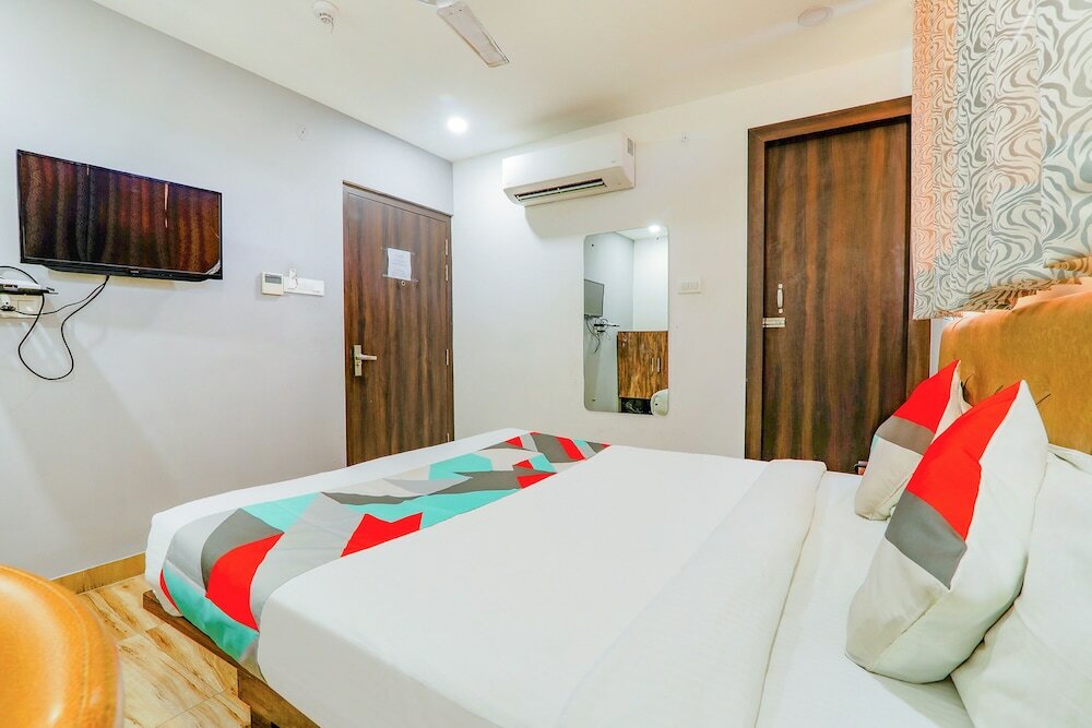 Фото Fabexpress The Mall Inn