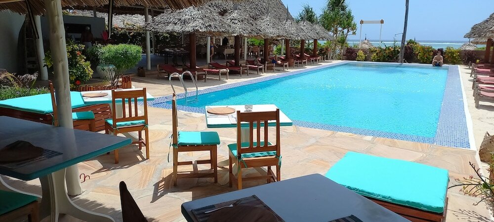 Фото Отель Ahg Sun Bay Mlilile Beach