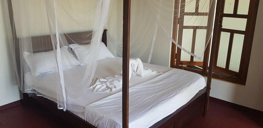 Фото Exotic Beach Hotel