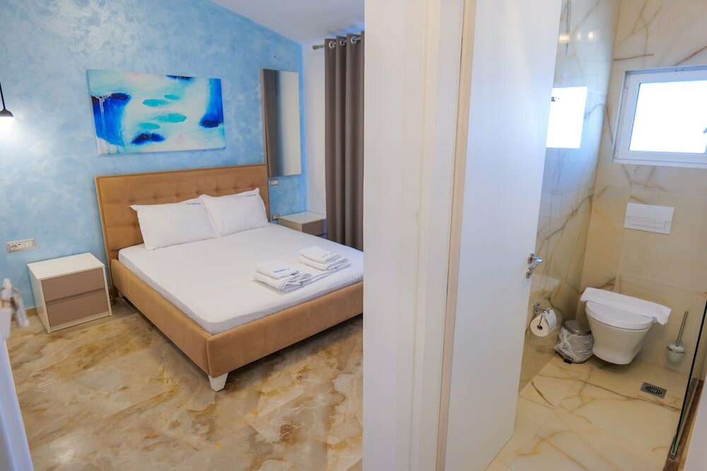 Фото 3 Island Hotel