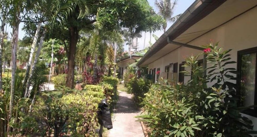 Hotel Bed & Breakfast Service Guesthouse, Samui, photo