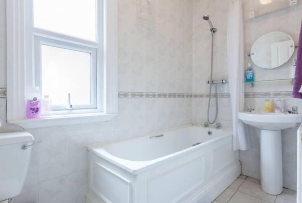 Фото Home2Home-Rooms