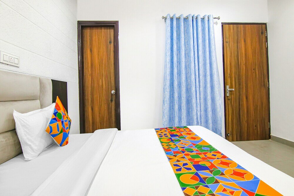 Фото Fabhotel Golden Gate