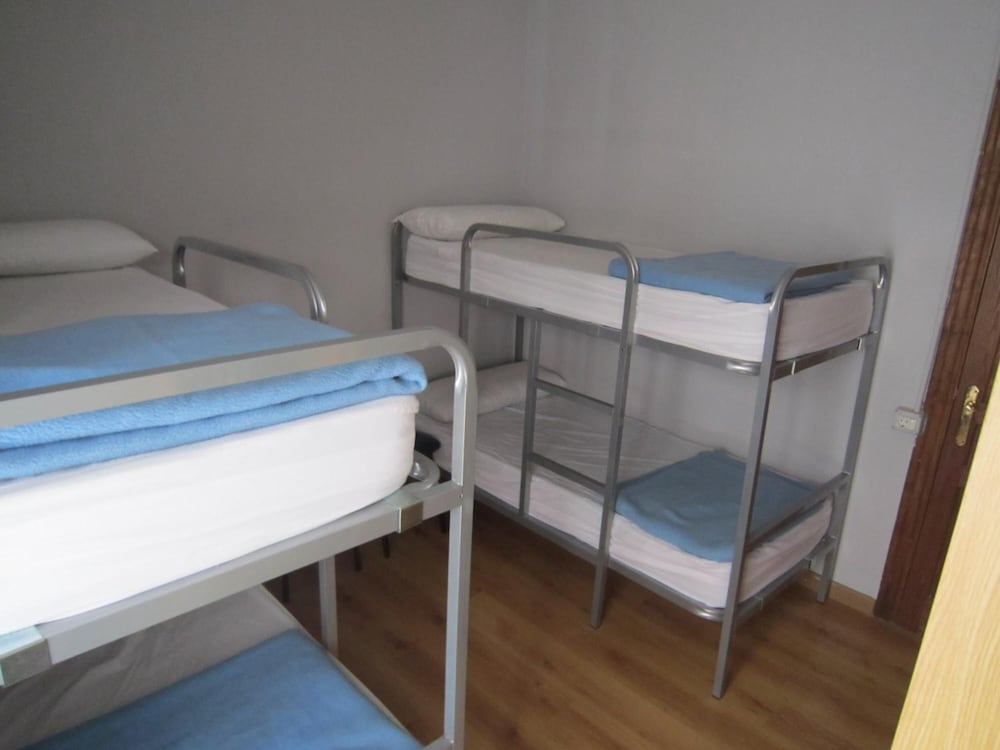 Фото Albergue La Estación - Hostel