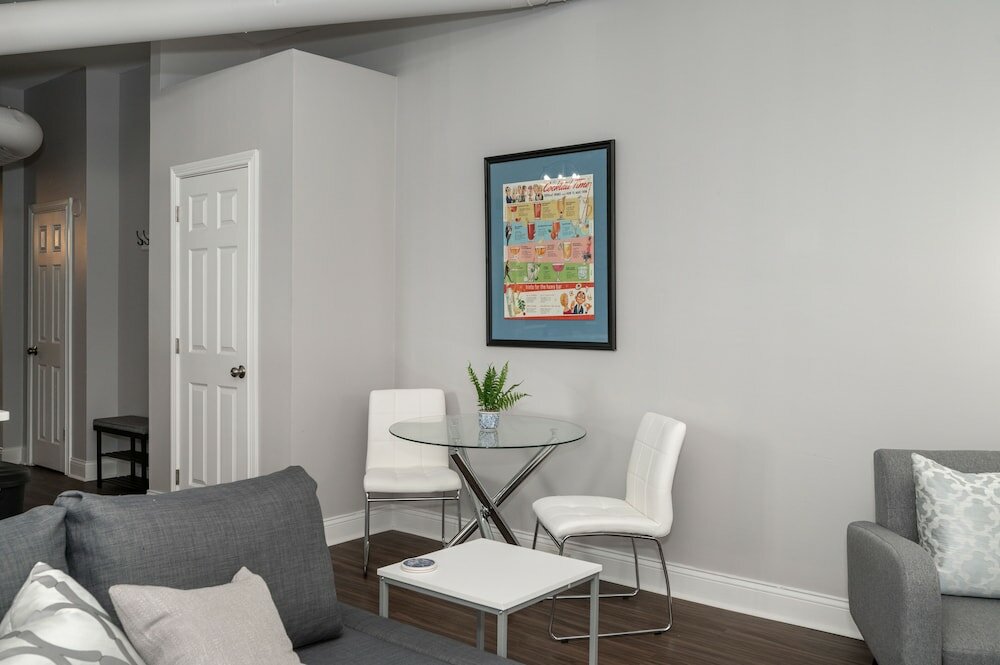 Фото Heart of Mainstrasse Apt 3