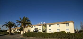 Гостиница The Originals City Hôtel le Puech Narbonne в Нарбонне