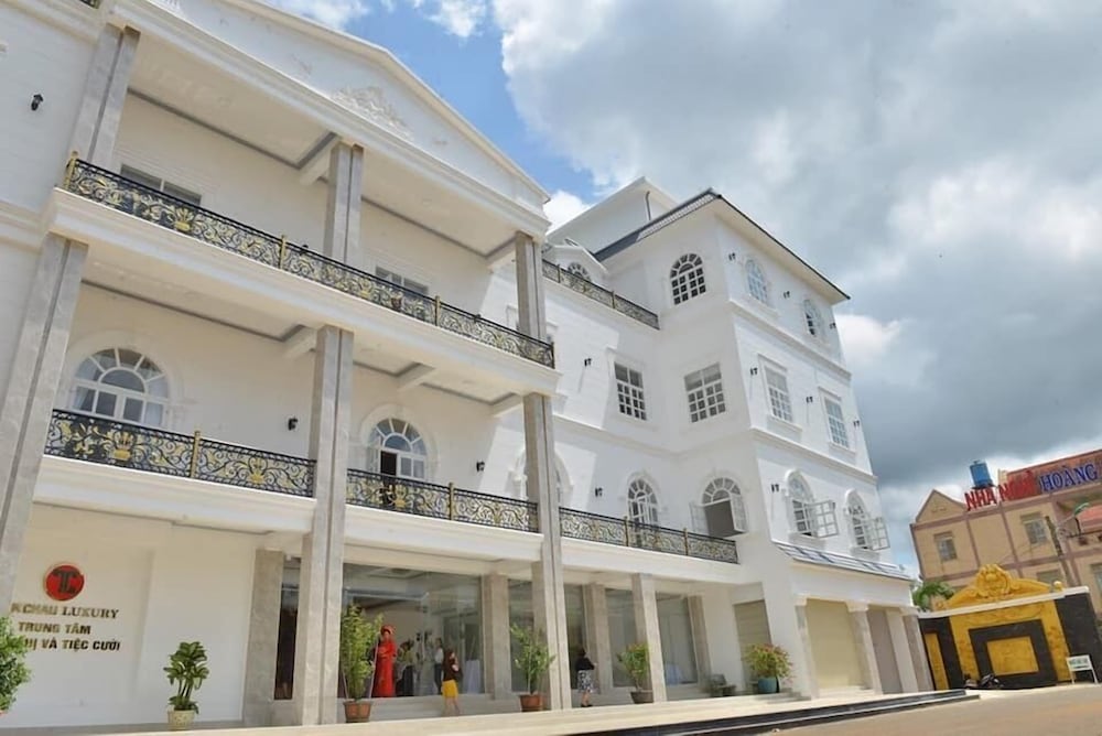 Фото Tam Chau Luxury Hotel