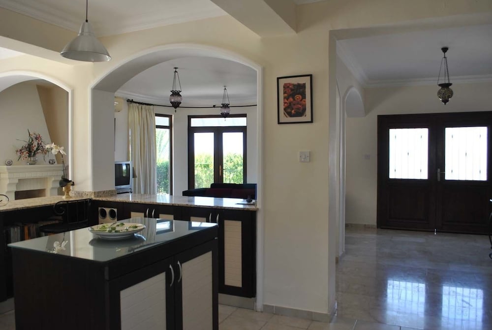 Фото Villa Sunset 4 by Amy Villas