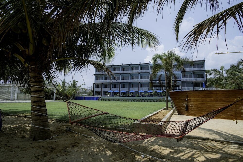 Фото Отель Trincomalee Beach Resort & Spa