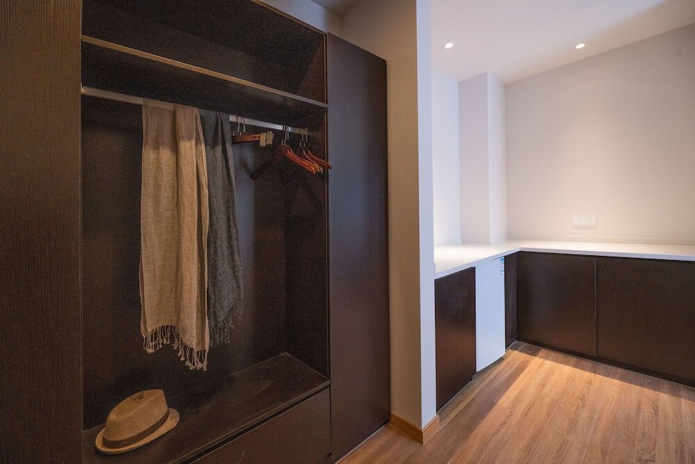 Фото Suisse Place Shanghai