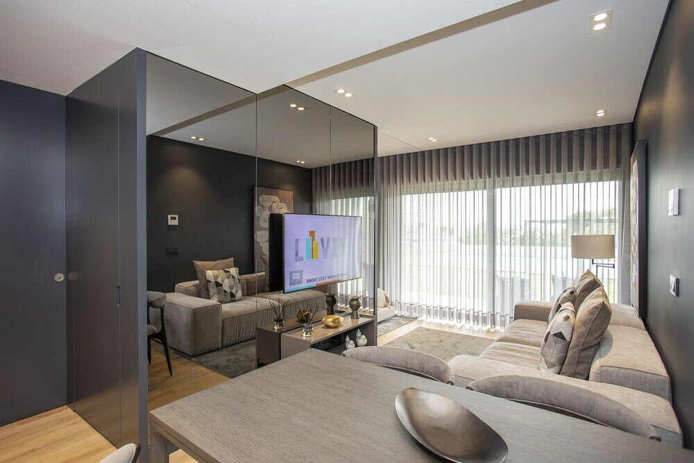 Фото Liiiving in Porto - Dragão Pool View