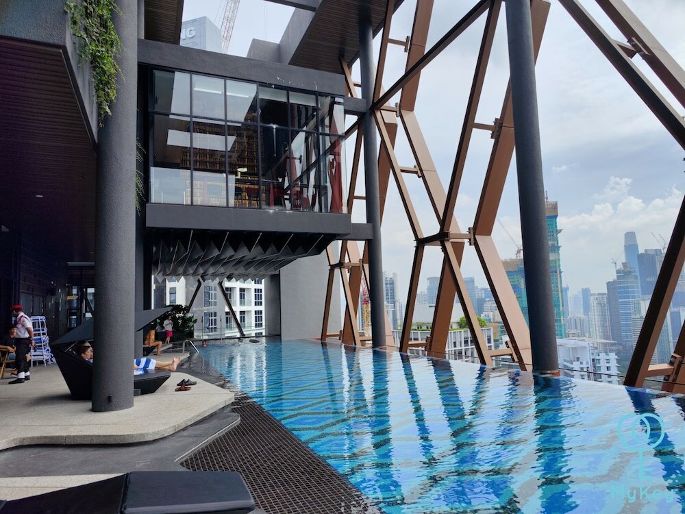 Фото Scarletz Suites Klcc by Mykey Global