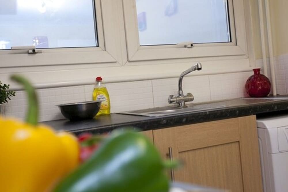 Фото Victoria Centre Apartments & Annexe