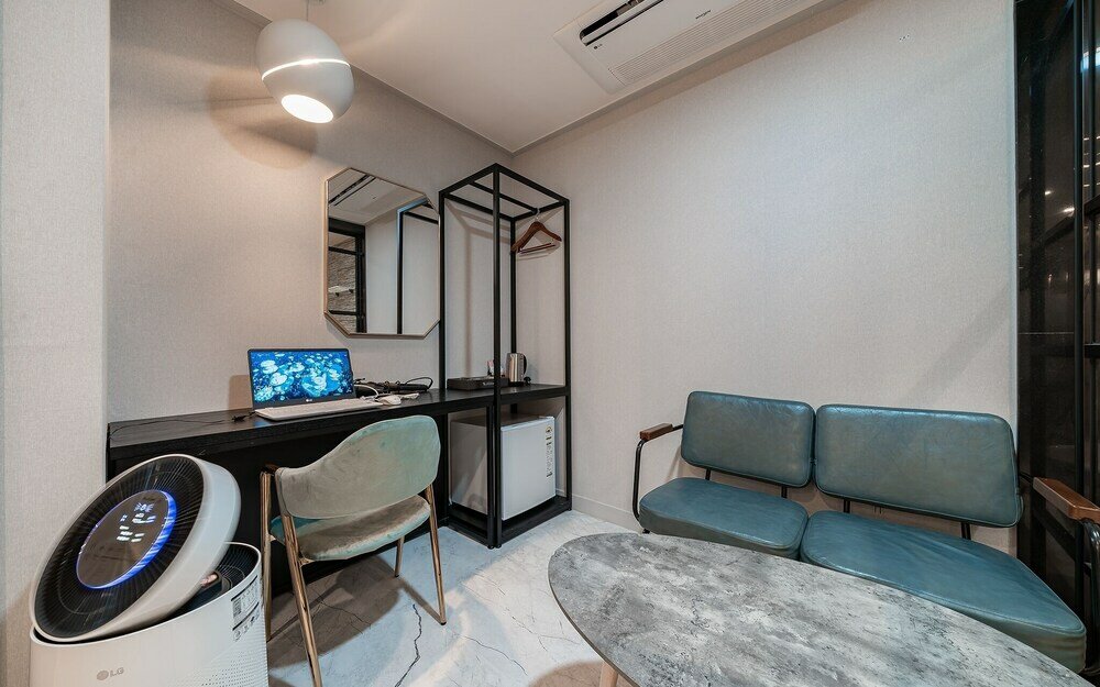 Фото Saturn Hotel