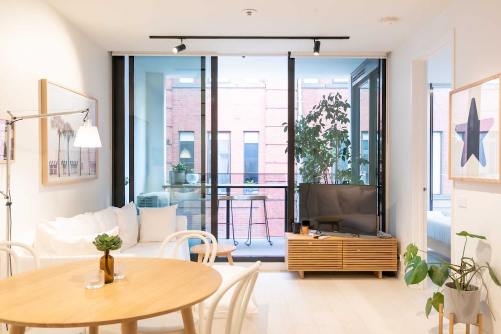 Фото Trendy 1 Bedroom Apartment in the Heart of Collingwood