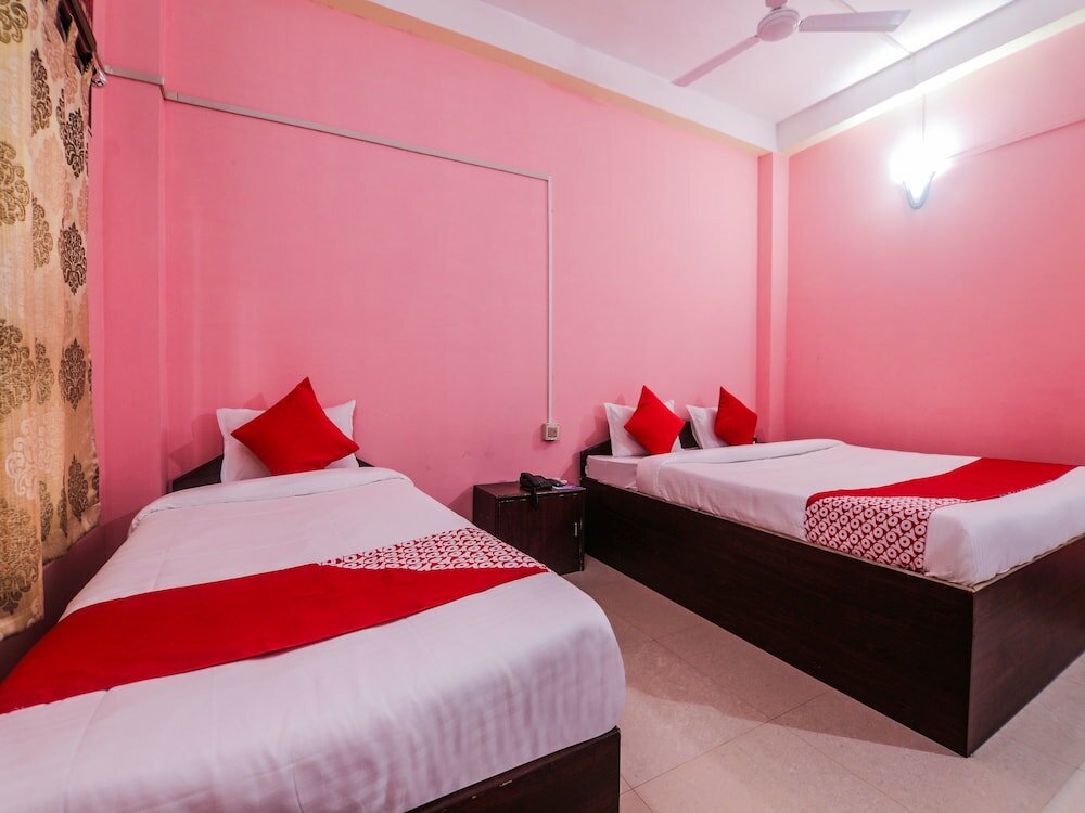 Фото Oyo 17255 Hotel Kanika Inn