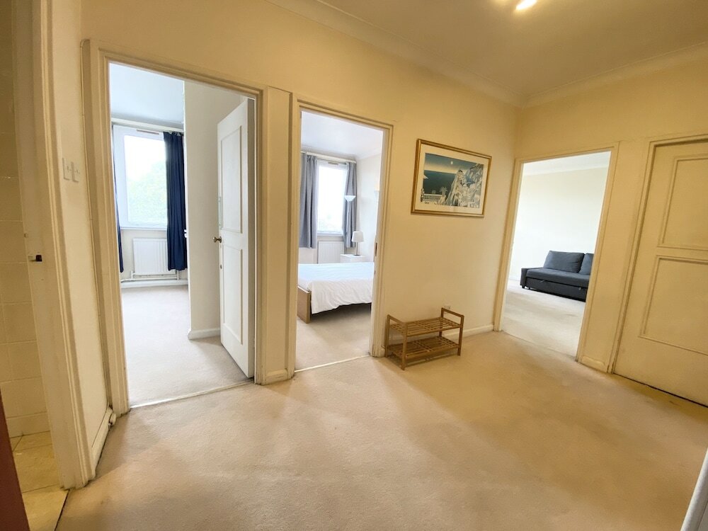 Фото Stylish Apartments next to Buckingham Palace