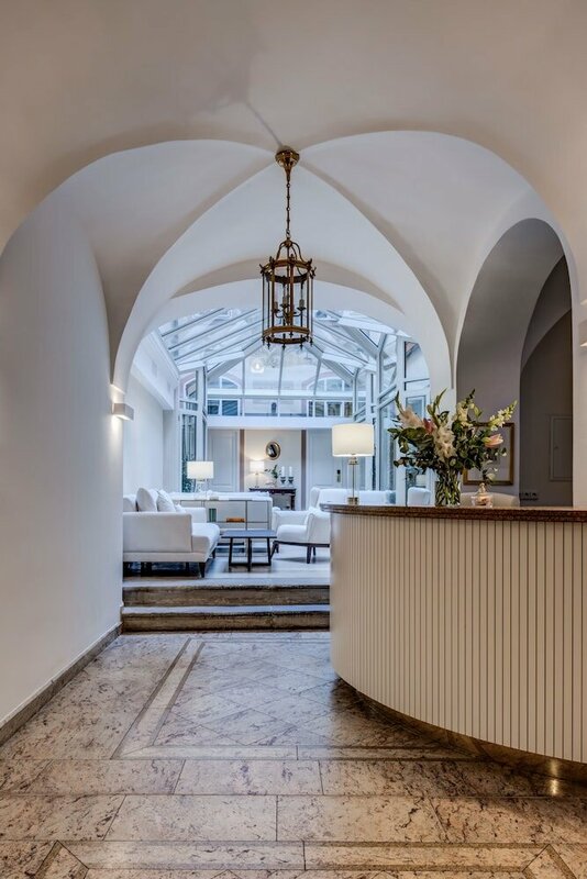 Гостиница Hotel Nerudova 211 в Праге
