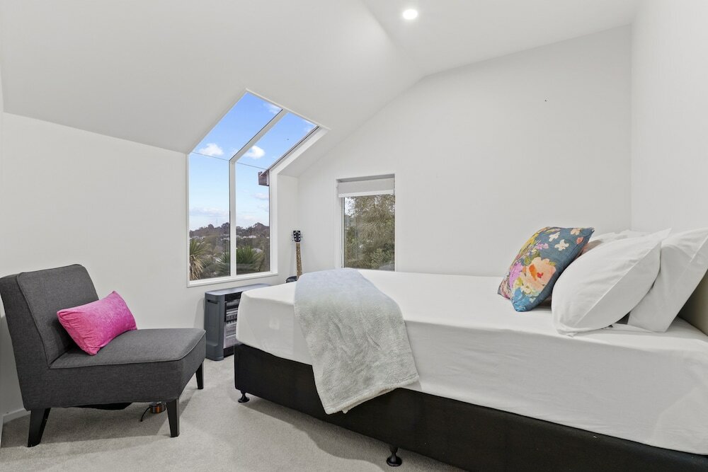 Фото High-end Modern Villa SPA Pool & Views