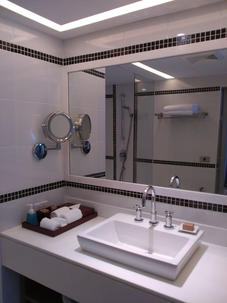 Фото The Boathouse Phuket