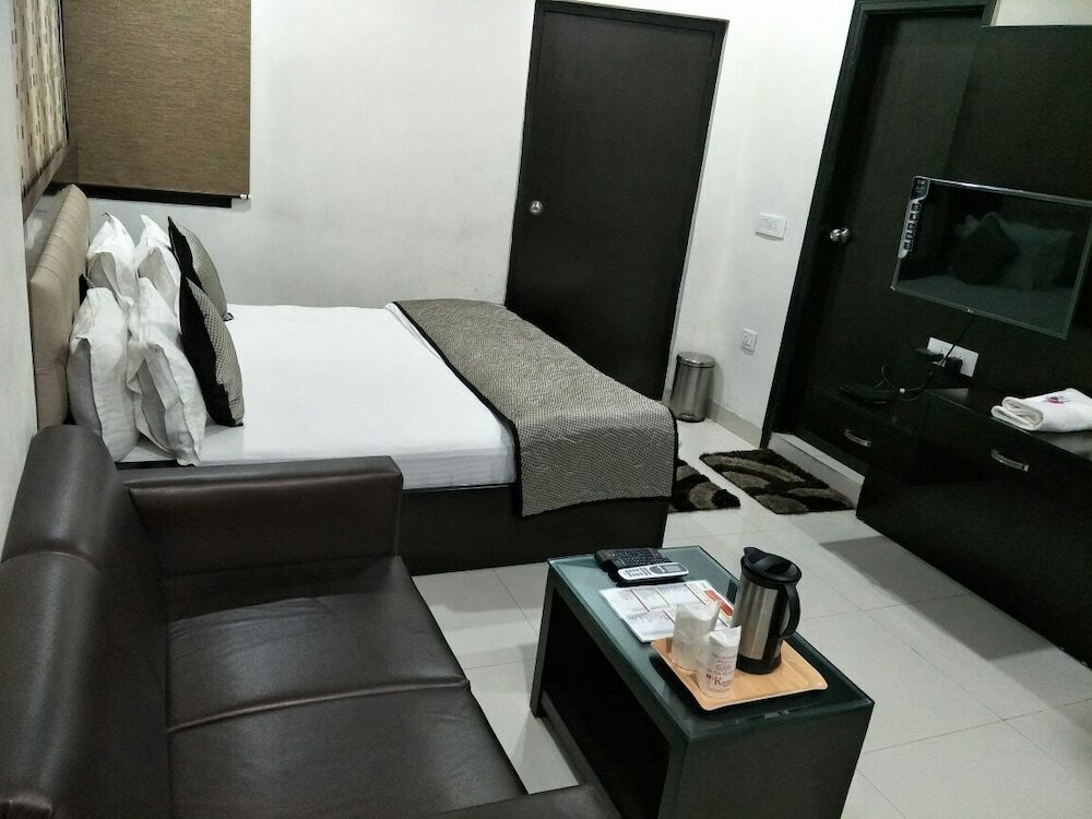 Фото Hotel Mandakini Lush