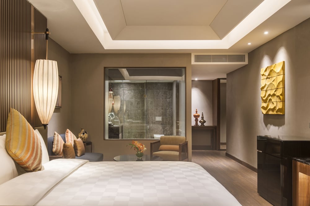 Фото Sedona Hotel Inya Wing